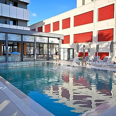 Adria Palace 3*