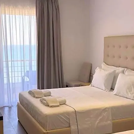 Adria Palace Отель Дуррес