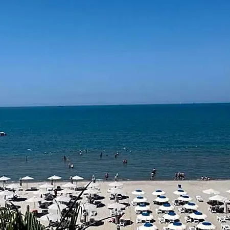 Adria Palace Отель Дуррес